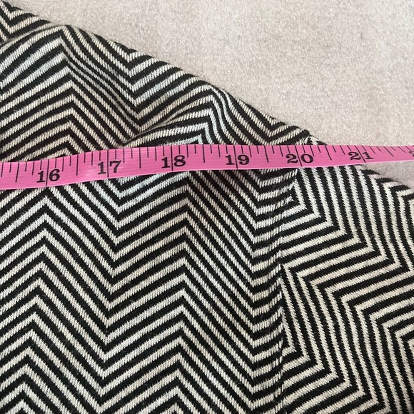 [L]Armani Collezioni Black/White Herringbone wool Blend Pullover Sweater Toggle - Picture 7 of 10